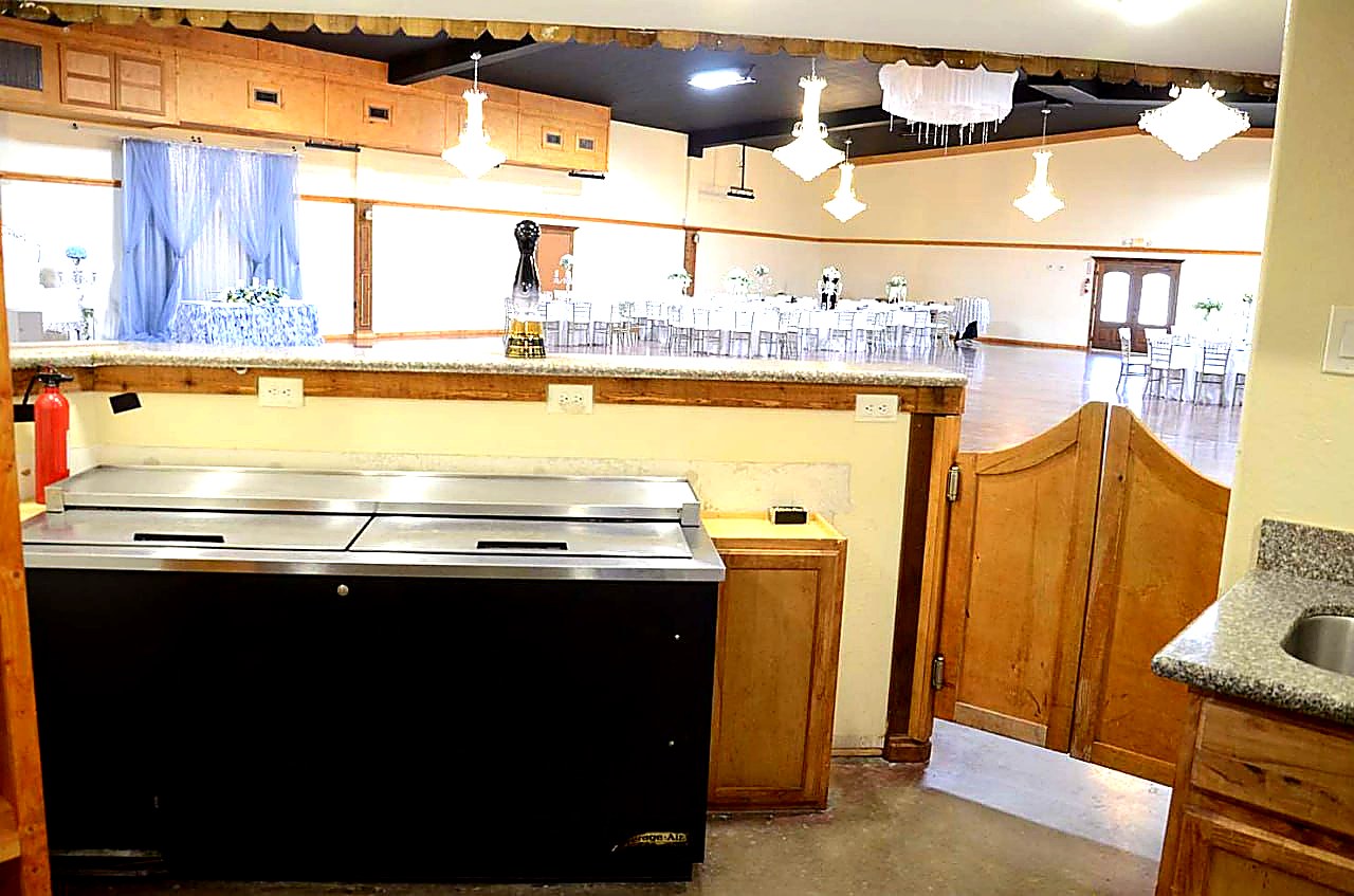 Full bar and catering service at Golden Petals Cypress TX